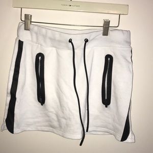 FABLETICS SKIRT